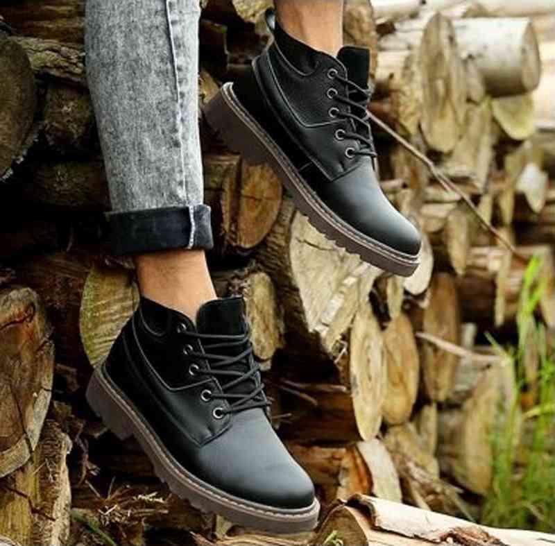 ブーツ メンズ 冬 秋 モード ハイカット ジッパー シューズ ブーツ完全 ブランド レザー ワーク フロント 防水 本革 スエード 靴 革 滑らない 大人 幅広 春 黒 防寒 セット ファスナー 暖 ブーツ メンズ 冬 秋 モード ハイカット ジッパー シューズ ブーツ完全 ブランド レザー ワーク フロント 防水 本革 スエード 靴 革 滑らない 大人 幅広 春 黒 防寒 セット ファスナー 暖