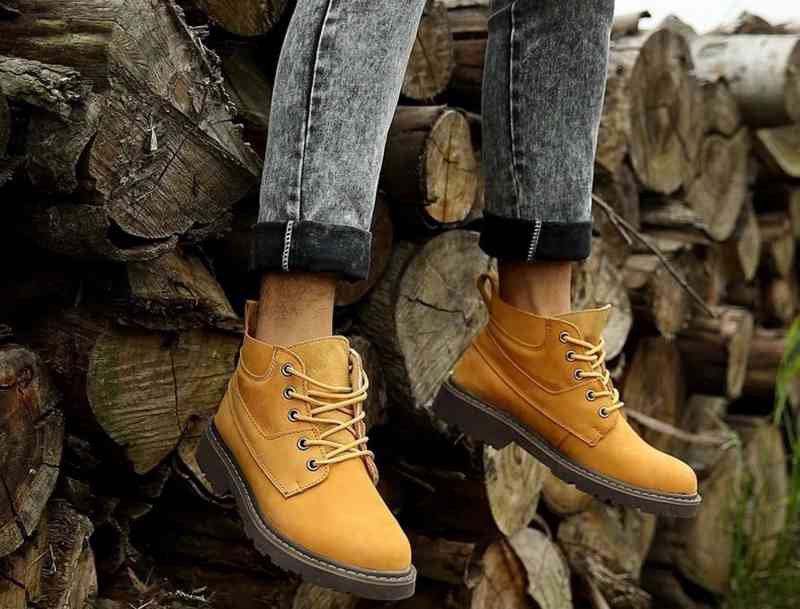 ブーツ メンズ 冬 秋 モード ハイカット ジッパー シューズ ブーツ完全 ブランド レザー ワーク フロント 防水 本革 スエード 靴 革 滑らない 大人 幅広 春 黒 防寒 セット ファスナー 暖 ブーツ メンズ 冬 秋 モード ハイカット ジッパー シューズ ブーツ完全 ブランド レザー ワーク フロント 防水 本革 スエード 靴 革 滑らない 大人 幅広 春 黒 防寒 セット ファスナー 暖