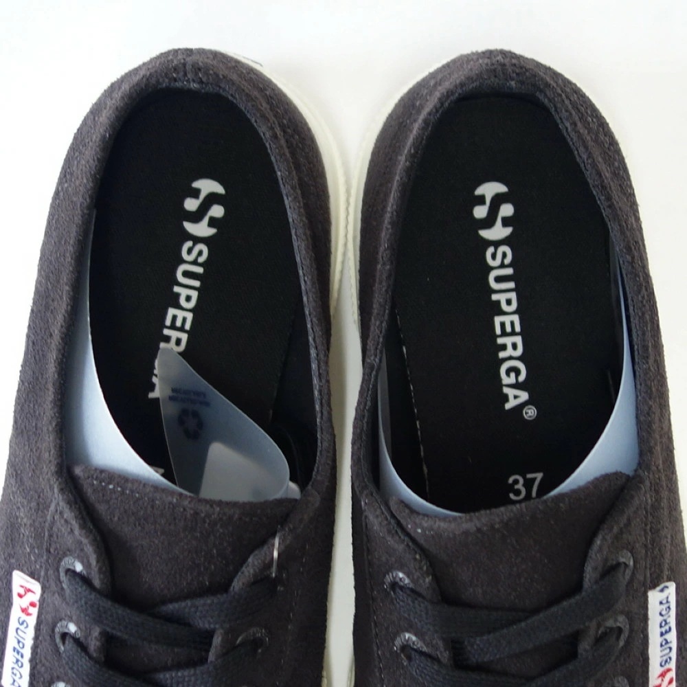 2750 SUEDE（ユニセックス）BLACK BRISTOL-FAVORIO (3a111e6wai5) 風合いの良い天然皮革スニーカー 「靴」