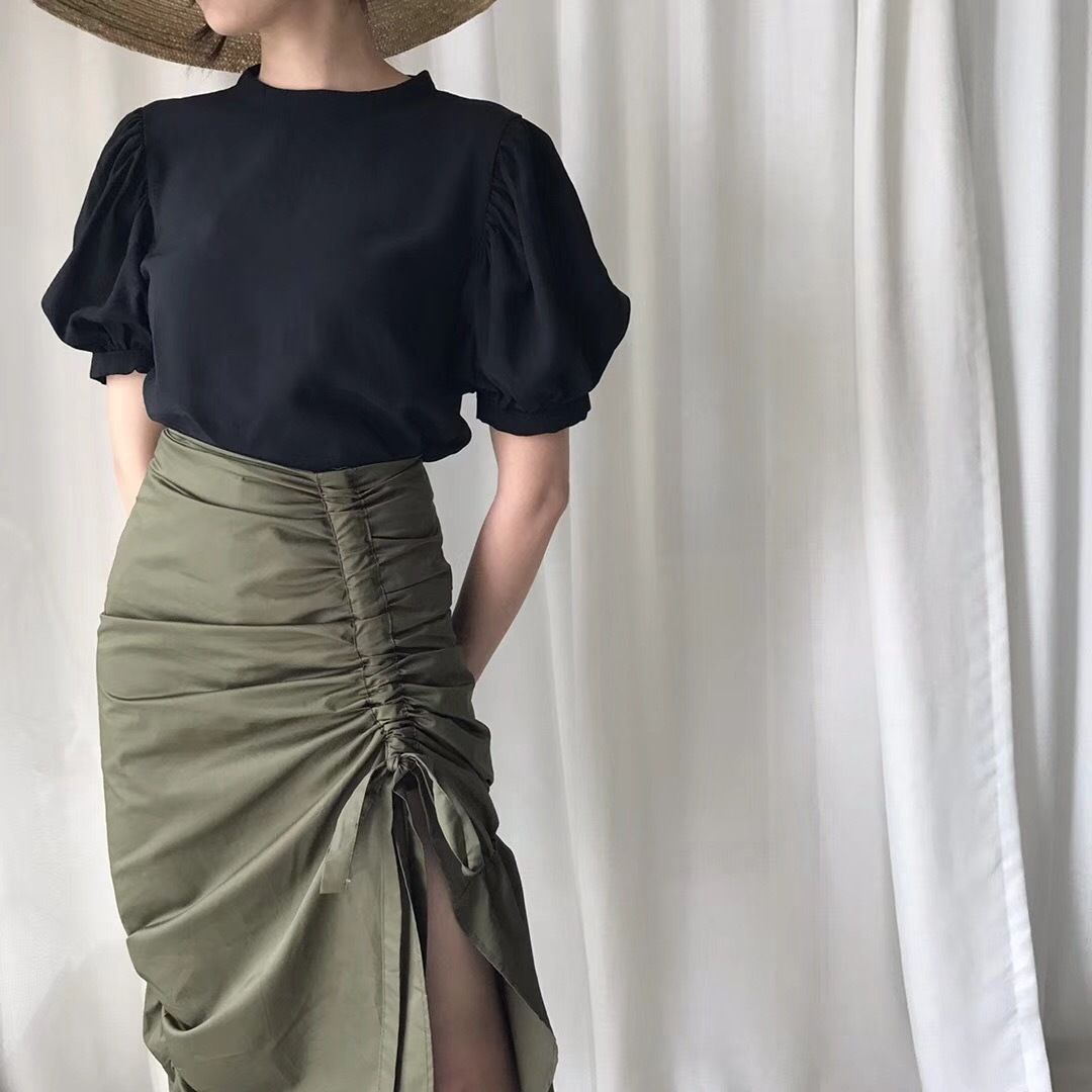 レディース Tシャツ トップス パフスリーブ シンプル 人気 半袖 ハイネック 大人 可愛い きれいめ シンプル おしゃれ キュート フォーマル 無地 春 夏 普段使い お出かけ 通勤 通学 デート レディース Tシャツ トップス パフスリーブ シンプル 人気 半袖 ハイネック 大人 可愛い きれいめ シンプル おしゃれ キュート フォーマル 無地 春 夏 普段使い お出かけ 通勤 通学 デート