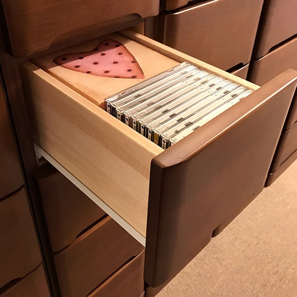 スリムチェスト 7段 すき間収納 引き出し 木製 幅25cm タンス チェスト ランドリーチェスト 整理タンス 完成品 収納 隙間 すきま 引出し 整理 衣類収納 スリムチェスト 7段 すき間収納 引き出し 木製 幅25cm タンス チェスト ランドリーチェスト 整理タンス 完成品 収納 隙間 すきま 引出し 整理 衣類収納