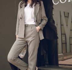 セットアップ ジャケット ズボン スーツ 袖あり 長袖 襟付き スリム 細身 Iライン スマート 切り替えデザイン 前開き 高級感 ボタン 上下セット 2点セット かわいい 可愛い きれいめ セットアップ ジャケット ズボン スーツ 袖あり 長袖 襟付き スリム 細身 Iライン スマート 切り替えデザイン 前開き 高級感 ボタン 上下セット 2点セット かわいい 可愛い きれいめ