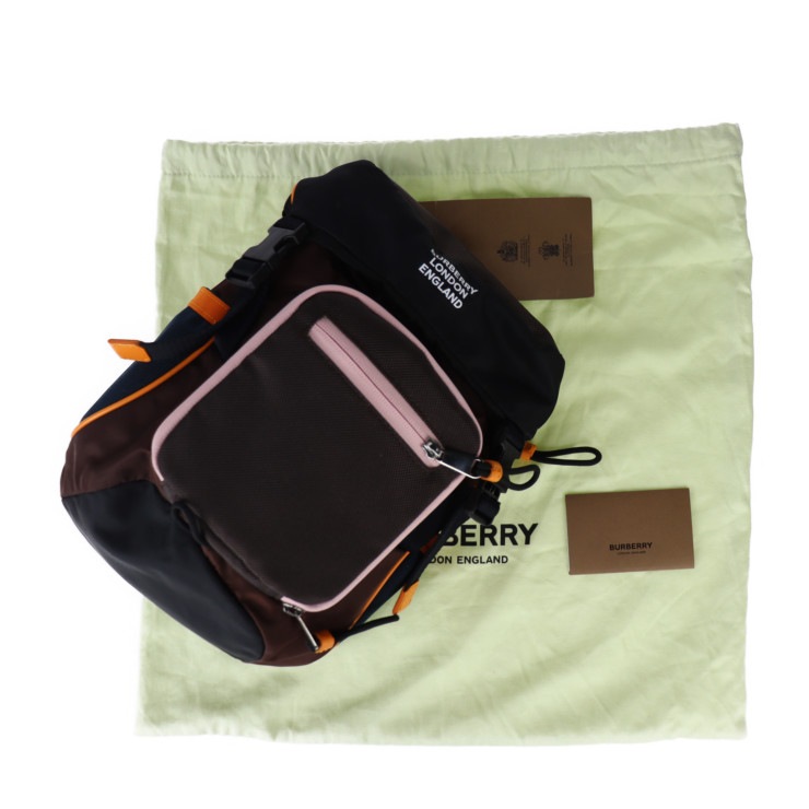 新古未使用展示品 BURBERRY バーバリー ボディバッグ 8017099 ML LEO NB0 110985 A1201 レオ ナイロン ブラウン シルバー金具 ショルダー【本物保証】 新古未使用展示品 BURBERRY バーバリー ボディバッグ 8017099 ML LEO NB0 110985 A1201 レオ ナイロン ブラウン シルバー金具 ショルダー【本物保証】