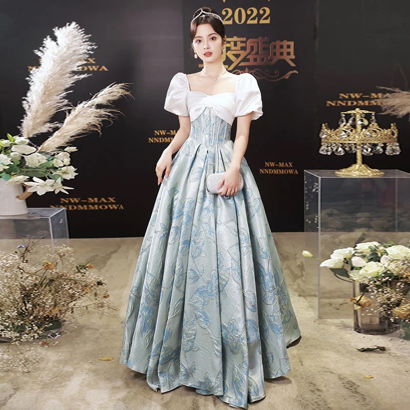 パーティードレス 2024春と夏の新しい青いイブニングドレスのスカートの女性の気質豪華なホストのドレス