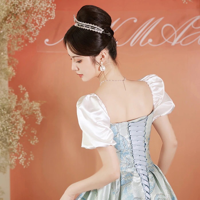 パーティードレス 2024春と夏の新しい青いイブニングドレスのスカートの女性の気質豪華なホストのドレス