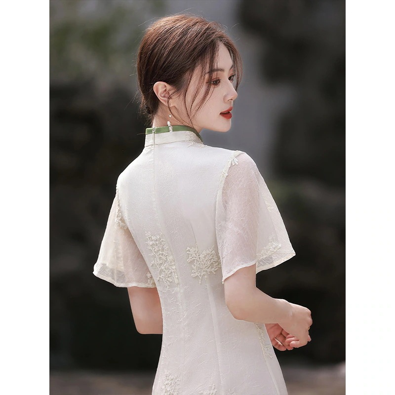 ワンピースドレスドレススタイル毎日 ホワイトチョンサム2025改善された女の子の若い気質ドレス小さな新鮮な ワンピースドレスドレススタイル毎日 ホワイトチョンサム2025改善された女の子の若い気質ドレス小さな新鮮な