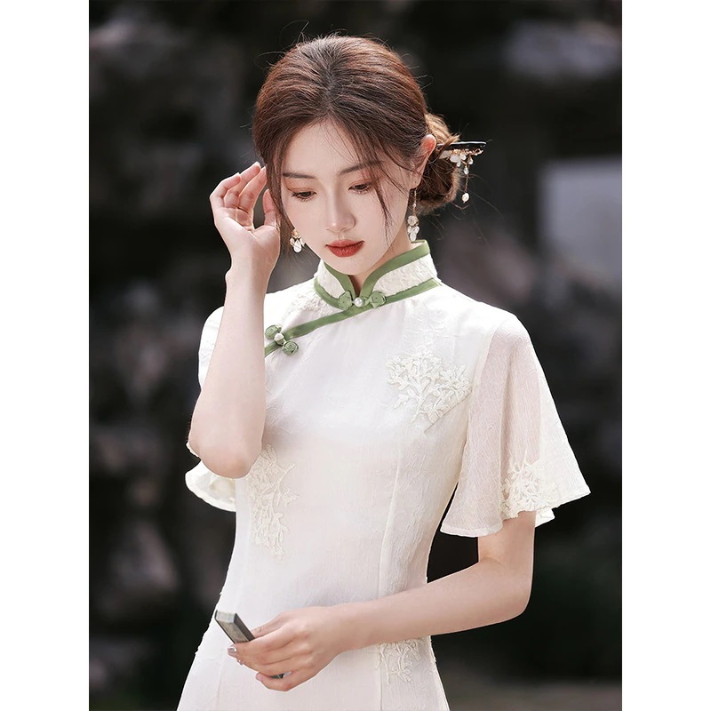 ワンピースドレスドレススタイル毎日 ホワイトチョンサム2025改善された女の子の若い気質ドレス小さな新鮮な ワンピースドレスドレススタイル毎日 ホワイトチョンサム2025改善された女の子の若い気質ドレス小さな新鮮な