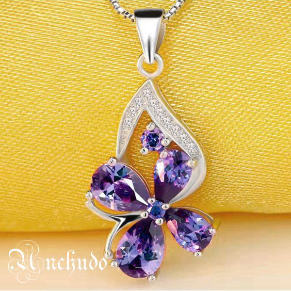 枝花 蝶 四つ葉のクローバー ネックレス レディース 水晶 プラチナ仕上げ 枝花 蝶 四つ葉のクローバー ネックレス レディース 水晶 プラチナ仕上げ