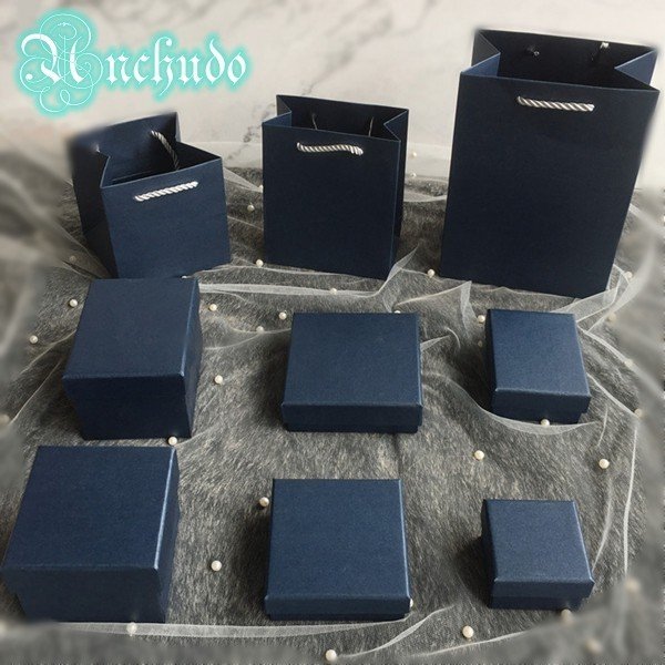 枝花 蝶 四つ葉のクローバー ネックレス レディース 水晶 プラチナ仕上げ 枝花 蝶 四つ葉のクローバー ネックレス レディース 水晶 プラチナ仕上げ