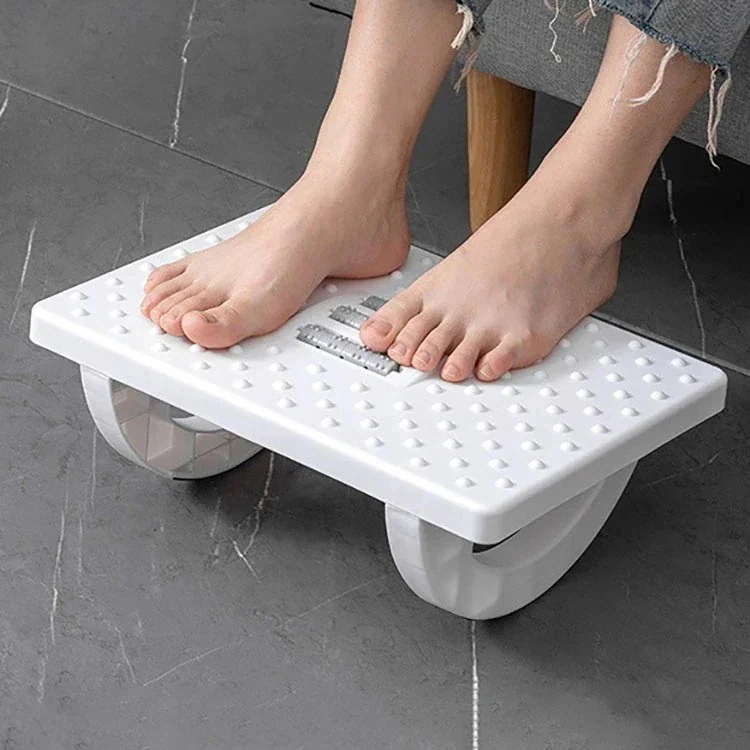 【急速出荷!】10個セットで割引 フットレスト テレワーク 選べる3色 足乗せ台 自宅 足置き 足休め 0スウィング 足置き台 オフィス用 足まくら 足のマッサージ マッサージローラー付き デスク下 【急速出荷!】10個セットで割引 フットレスト テレワーク 選べる3色 足乗せ台 自宅 足置き 足休め 0スウィング 足置き台 オフィス用 足まくら 足のマッサージ マッサージローラー付き デスク下