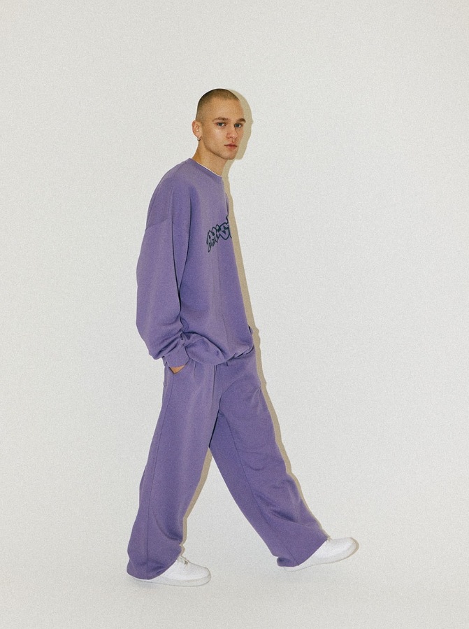 [1993studio] Retro Back Point Sweatshirt