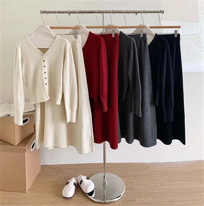 ニットセットアップ レディース 上下セット ニットスカート トップス ボトムス 秋 冬 スカートスーツ フォーマルスーツ Vネック セーター カットソー 長袖 フレアスカート ウエストゴム フォーマル ニットセットアップ レディース 上下セット ニットスカート トップス ボトムス 秋 冬 スカートスーツ フォーマルスーツ Vネック セーター カットソー 長袖 フレアスカート ウエストゴム フォーマル