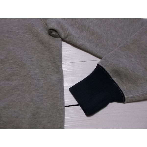 両V スウェットシャツ グレー PR2-1040