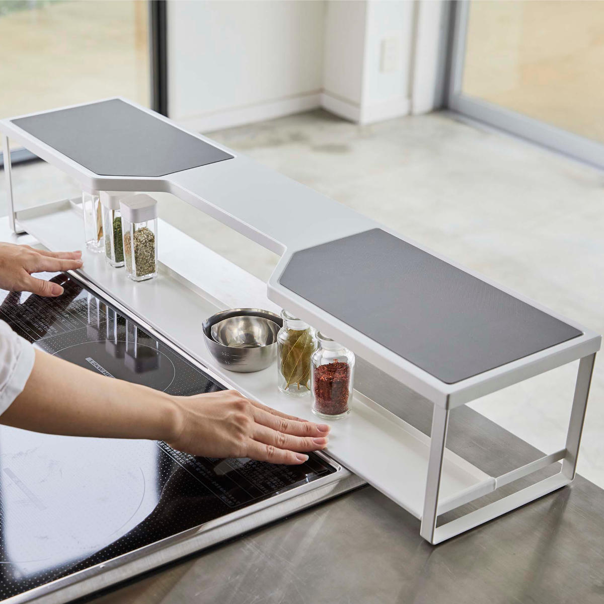 Plate コンロ奥ラック 排気口カバー付き 75cmコンロ用 プレート 山崎実業 コンロ ラック 隙間 コンロラック コンロ奥 カバー付き 75cm 収納 2段 排気口カバー コンロ周り Plate コンロ奥ラック 排気口カバー付き 75cmコンロ用 プレート 山崎実業 コンロ ラック 隙間 コンロラック コンロ奥 カバー付き 75cm 収納 2段 排気口カバー コンロ周り