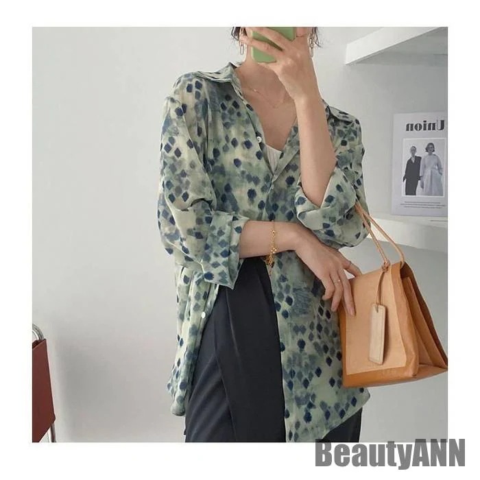 新生活 長袖ブラウス レディース シャツブラウス シャツ ブラウス 柄 小花柄 角襟 洗練 透け感 冷房対策 ゆるい カジュアル トップス 春夏秋 春新作 秋 春 冬 秋ファッション 冬物 春物 秋物