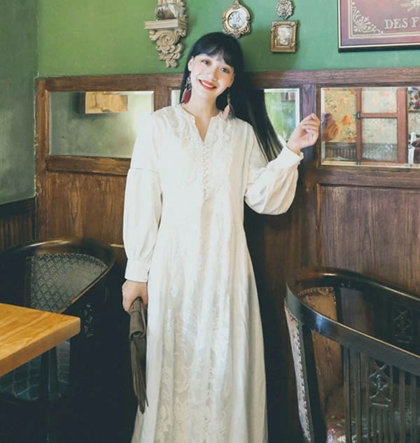 再入荷商品ワンピース 夏 長袖 無地 ハワイアン アロハ ボヘミア風 マキシ 長袖 リゾートワンピ 夏ワンピ ロング マキシワンピ 旅行 レディース ファッション リゾートワンピース 白 青 沖縄 母 再入荷商品ワンピース 夏 長袖 無地 ハワイアン アロハ ボヘミア風 マキシ 長袖 リゾートワンピ 夏ワンピ ロング マキシワンピ 旅行 レディース ファッション リゾートワンピース 白 青 沖縄 母