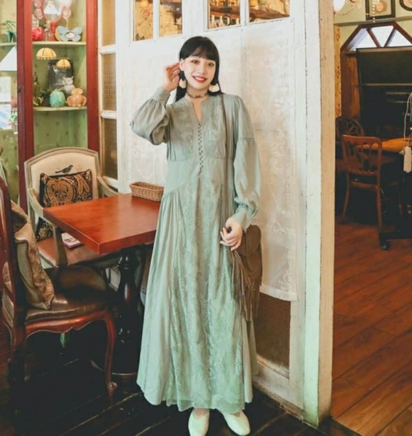 再入荷商品ワンピース 夏 長袖 無地 ハワイアン アロハ ボヘミア風 マキシ 長袖 リゾートワンピ 夏ワンピ ロング マキシワンピ 旅行 レディース ファッション リゾートワンピース 白 青 沖縄 母 再入荷商品ワンピース 夏 長袖 無地 ハワイアン アロハ ボヘミア風 マキシ 長袖 リゾートワンピ 夏ワンピ ロング マキシワンピ 旅行 レディース ファッション リゾートワンピース 白 青 沖縄 母