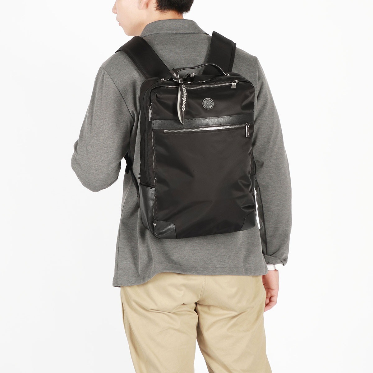 日本正規品 リュック ビジネスバッグ ビジネスリュック リュックサック 通勤 ビジネス 軽量 薄型 カジュアル A4 17L 2層 ノートPC SOLO PER TE 92968