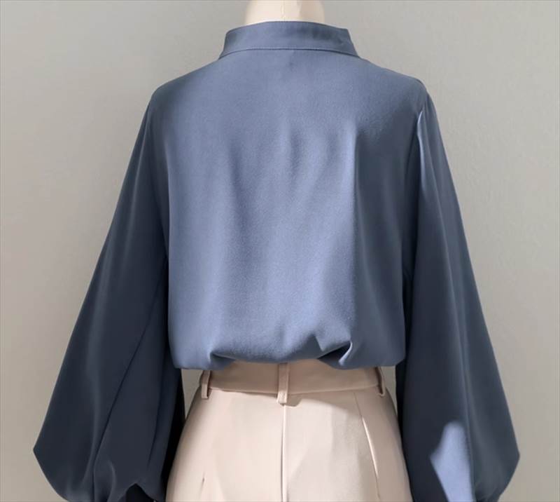 レディース トップス シャツ ミドル丈 長袖 ボリューム袖 スタンドカラー ストレート かわいい 大人可愛い きれいめ シンプル カジュアル 上品 おしゃれ かっこいい ガーリー クール 無地 春 秋