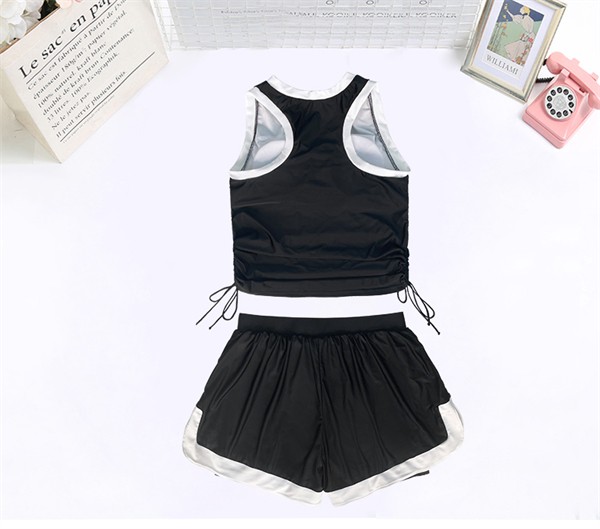 3点セット タンキニ 水着 レディース 体型カバー 大きいサイズ ラッシュガード 長袖 プラスサイズ セパレート 露出控えめ インナーパンツ ワイヤーなし パッド付 短パン 海 プール リゾート おし