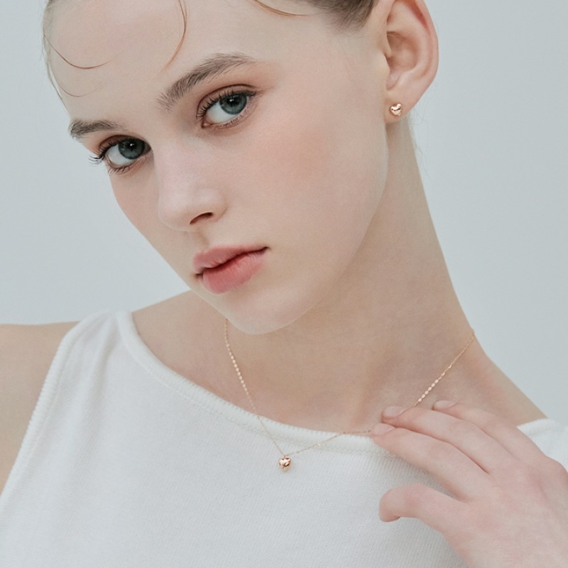 ジェスティーナ J. リヴェラ 14K ハートネックレス (JJJTN05B1010R4400) ジェスティーナ J. リヴェラ 14K ハートネックレス (JJJTN05B1010R4400)