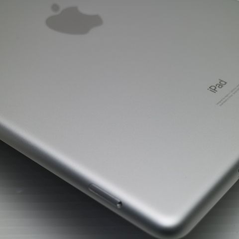SIMフリー iPad7 第7世代 128GB シルバー 本体 92 SIMフリー iPad7 第7世代 128GB シルバー 本体 92