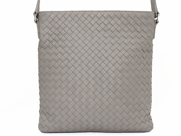 Qoo10] BOTTEGA VENETA 新品同様ボッテガヴェネタイントレチャート