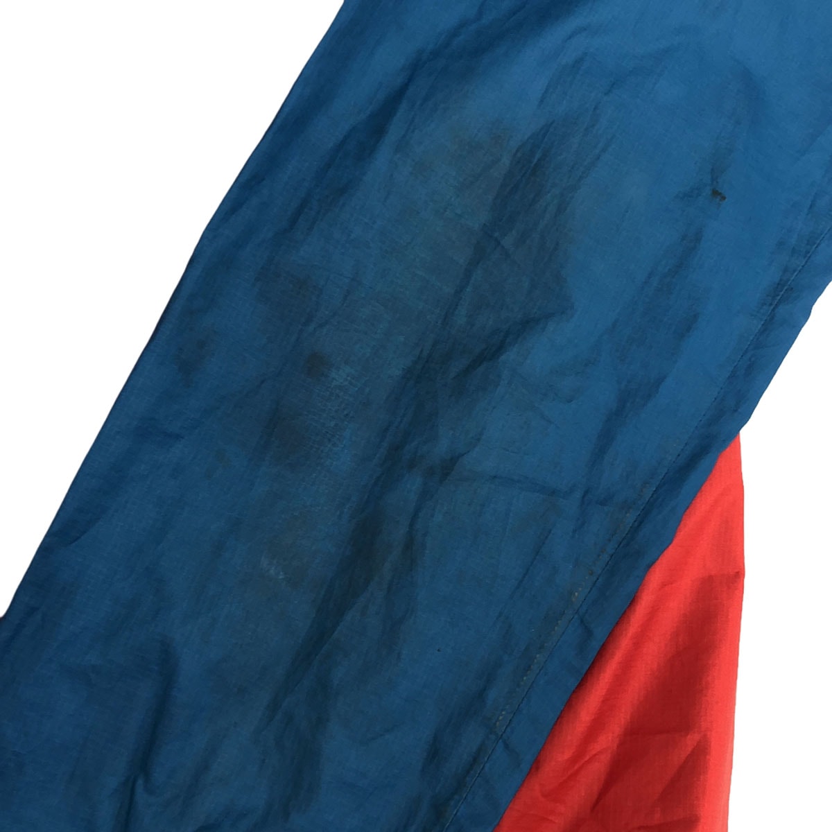 ロゴ刺繍 マウンテンパーカー M ネイビー×レッド アウトドア NP21229 メンズ 古着 ロゴ刺繍 マウンテンパーカー M ネイビー×レッド アウトドア NP21229 メンズ 古着