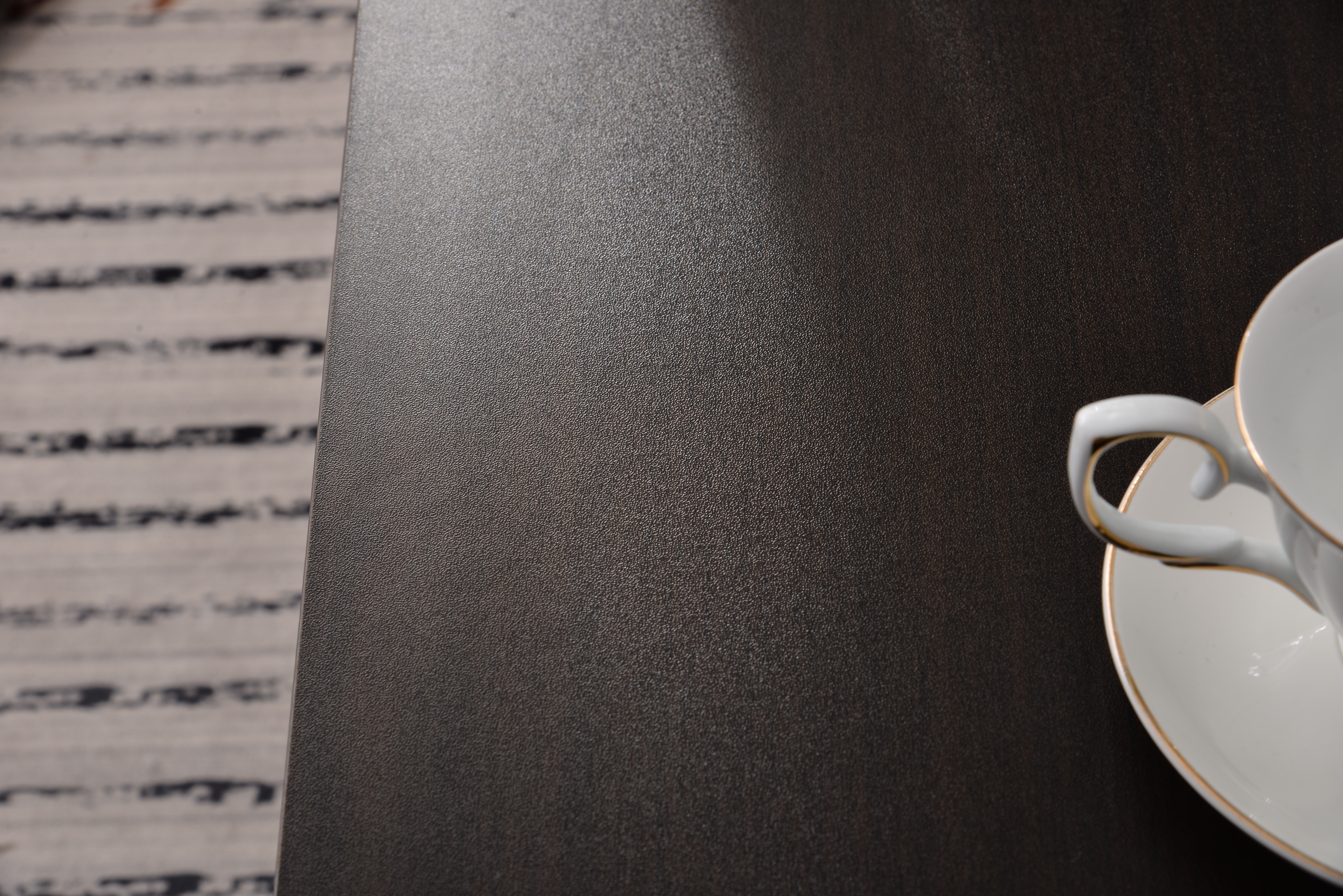 【ホワイト】 ロータイプデスク パソコンデスク 実用な一体分離両用 溢れる天然木の魅力 省スペース 3段シェルフ付 座デスク ミシン台 【ホワイト】 ロータイプデスク パソコンデスク 実用な一体分離両用 溢れる天然木の魅力 省スペース 3段シェルフ付 座デスク ミシン台