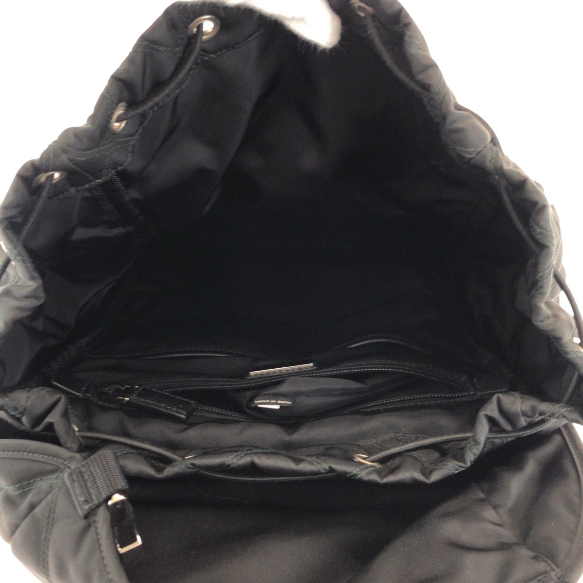 美品 テスート キルティング 三角ロゴプレート ブラック 黒 シルバー金具 ナイロン 2VZ135 リュックサック バックパック メンズ 502490 美品 テスート キルティング 三角ロゴプレート ブラック 黒 シルバー金具 ナイロン 2VZ135 リュックサック バックパック メンズ 502490