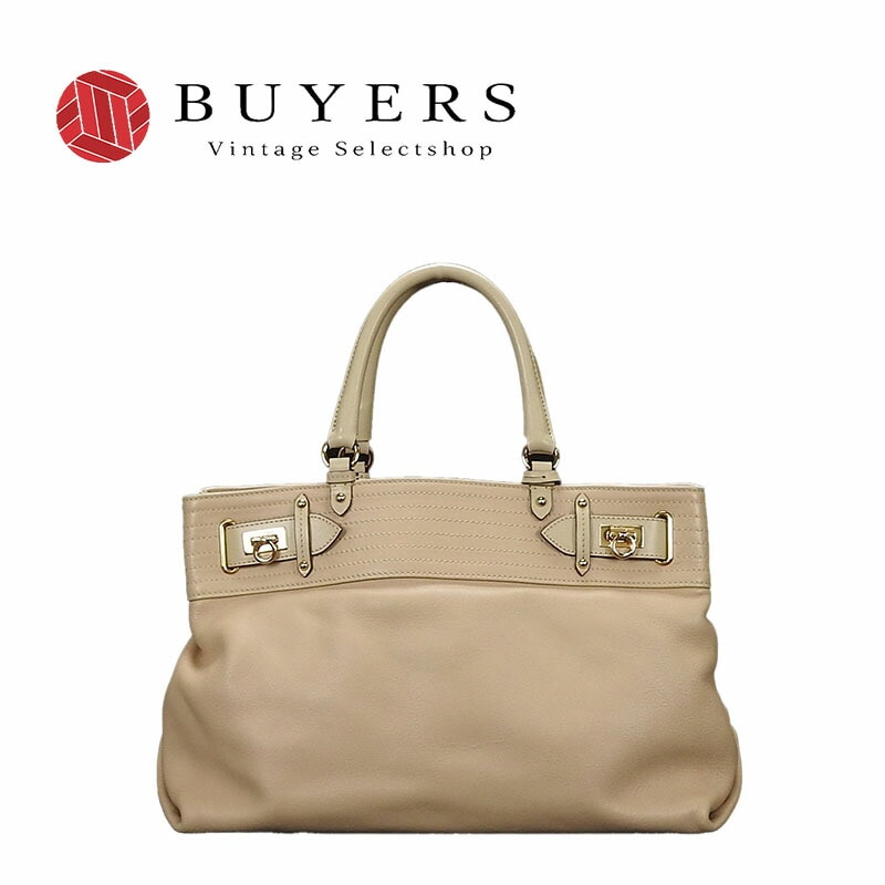 中古 サルヴァトーレフェラガモ Salvatore Ferragamo フェラガモ 2WAYハンドバッグ レザー ベージュ ショルダーバッグ ゴールド金具 ガンチーニ Hand Bag leathe 中古 サルヴァトーレフェラガモ Salvatore Ferragamo フェラガモ 2WAYハンドバッグ レザー ベージュ ショルダーバッグ ゴールド金具 ガンチーニ Hand Bag leathe