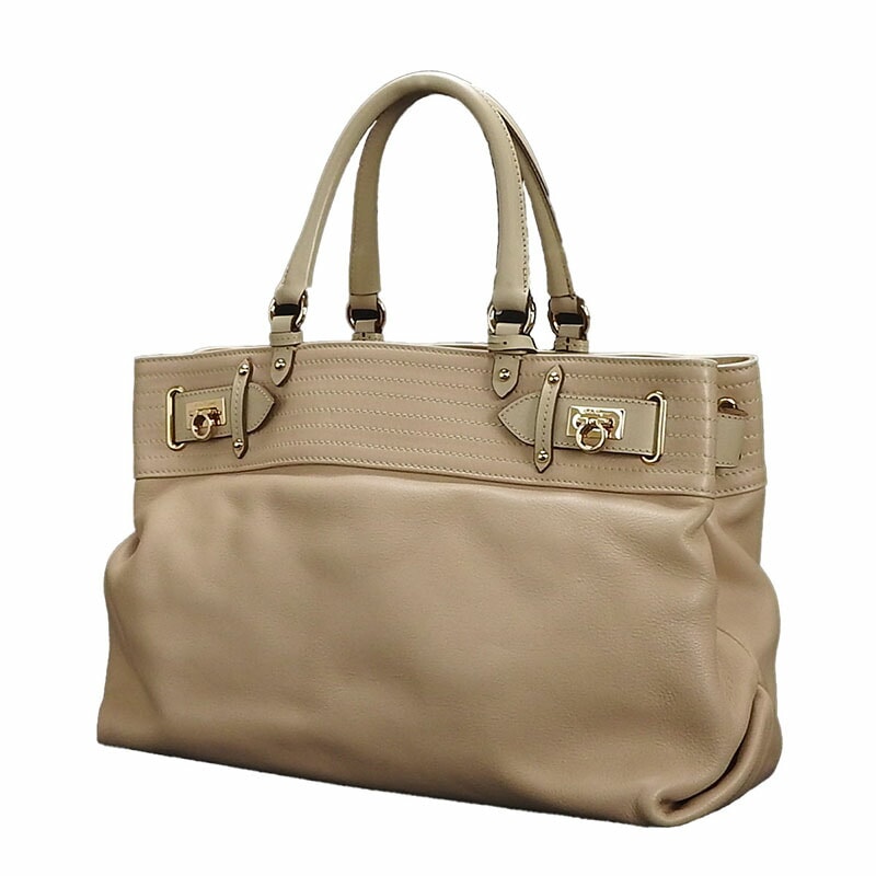 中古 サルヴァトーレフェラガモ Salvatore Ferragamo フェラガモ 2WAYハンドバッグ レザー ベージュ ショルダーバッグ ゴールド金具 ガンチーニ Hand Bag leathe 中古 サルヴァトーレフェラガモ Salvatore Ferragamo フェラガモ 2WAYハンドバッグ レザー ベージュ ショルダーバッグ ゴールド金具 ガンチーニ Hand Bag leathe