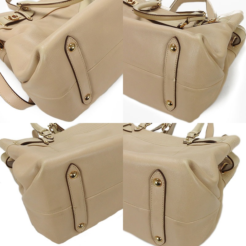 中古 サルヴァトーレフェラガモ Salvatore Ferragamo フェラガモ 2WAYハンドバッグ レザー ベージュ ショルダーバッグ ゴールド金具 ガンチーニ Hand Bag leathe 中古 サルヴァトーレフェラガモ Salvatore Ferragamo フェラガモ 2WAYハンドバッグ レザー ベージュ ショルダーバッグ ゴールド金具 ガンチーニ Hand Bag leathe