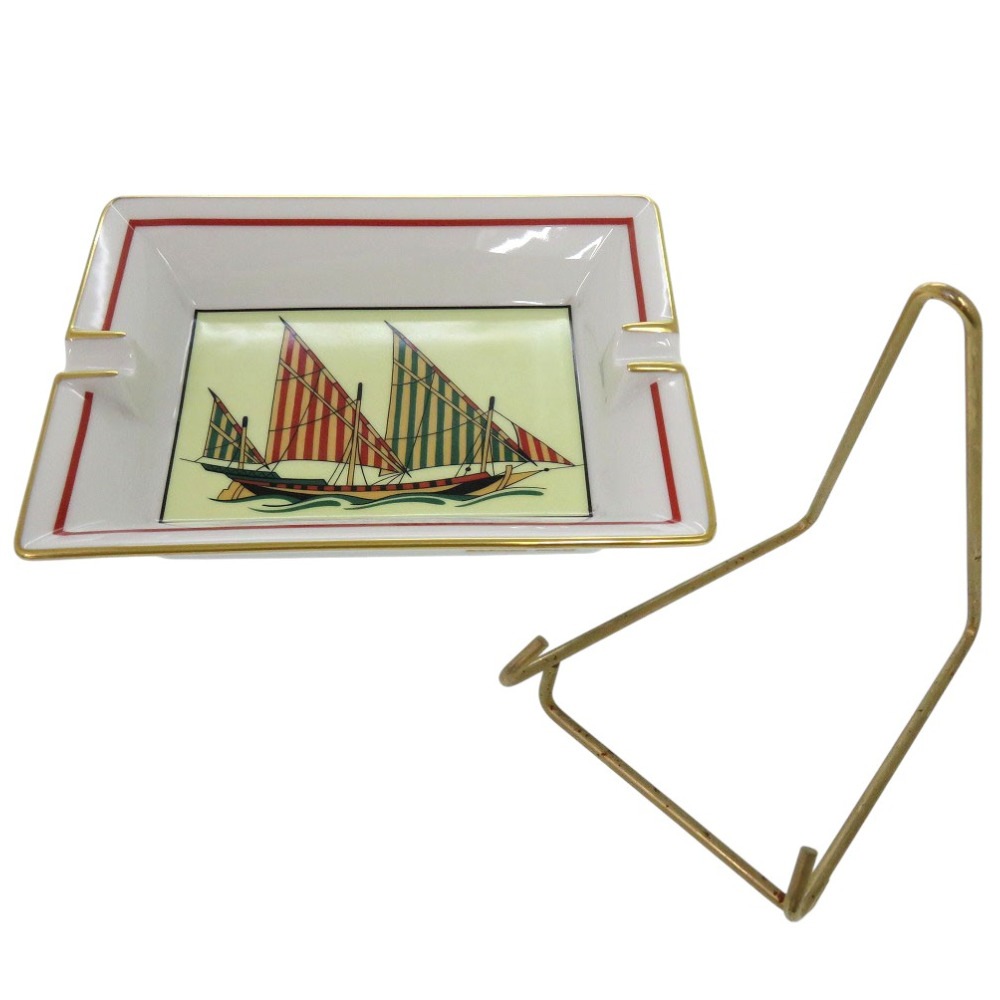 美品 アッシュトレイ 船 ヨット 小物入れ プレート インテリア その他小物 陶器/陶器 マルチカラー 0524【中古】 ユニセックス 美品 アッシュトレイ 船 ヨット 小物入れ プレート インテリア その他小物 陶器/陶器 マルチカラー 0524【中古】 ユニセックス