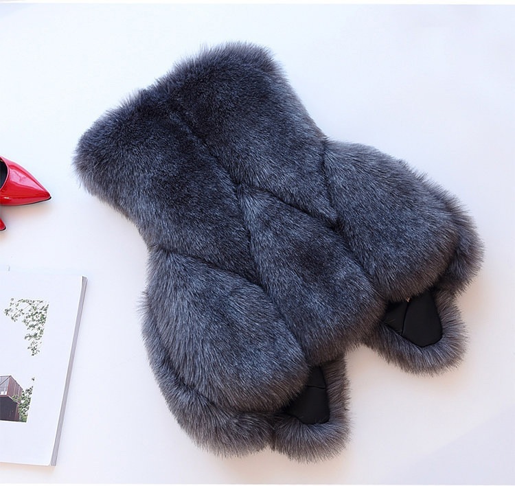 新作登場 秋冬 レディース ファーコート 毛皮コート レディースコート フェイクファー アウター ファーベスト 暖かい 通勤 レディースアウター 新作登場 秋冬 レディース ファーコート 毛皮コート レディースコート フェイクファー アウター ファーベスト 暖かい 通勤 レディースアウター