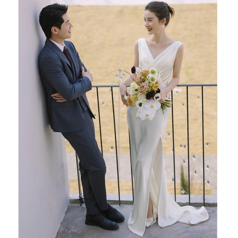 パーティードレスドレスノースリーブワンピース 夏 シンプル Vネック 高級感 着痩せ ウェディングドレス 花嫁 結婚式 ドレス結婚式 パーティードレスドレスノースリーブワンピース 夏 シンプル Vネック 高級感 着痩せ ウェディングドレス 花嫁 結婚式 ドレス結婚式