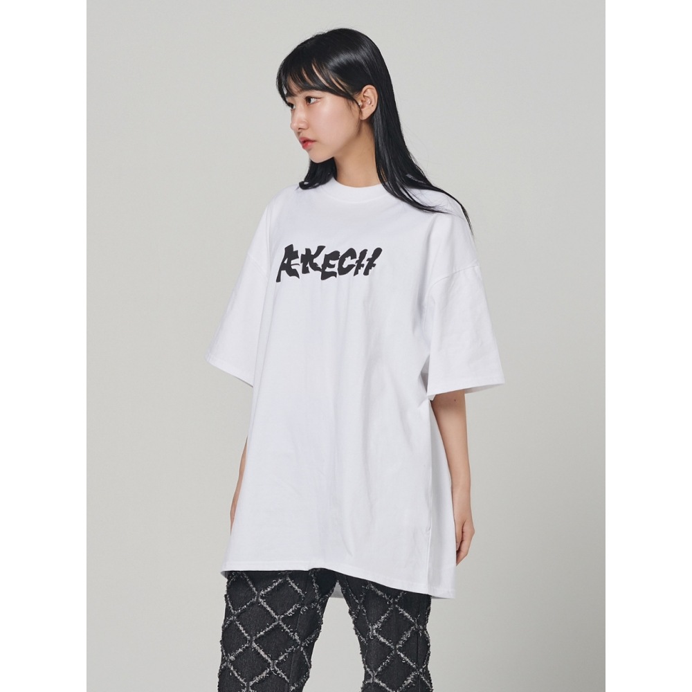 AKECII オーバーフィット エンボ ハーフ T シャツ ホワイト