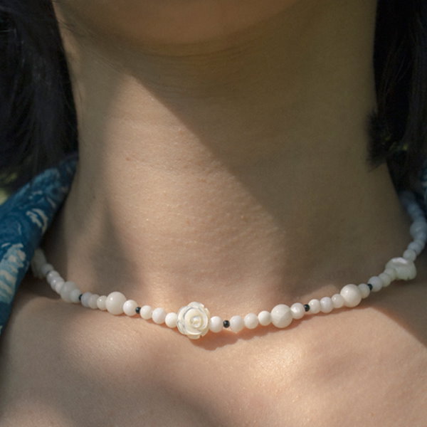 【ENGBROX】rhythmical pearl drop necklace〜aespaカリナ着用 aespa カリナ着用]cherry pearl necklace/rhythmical pearl drop