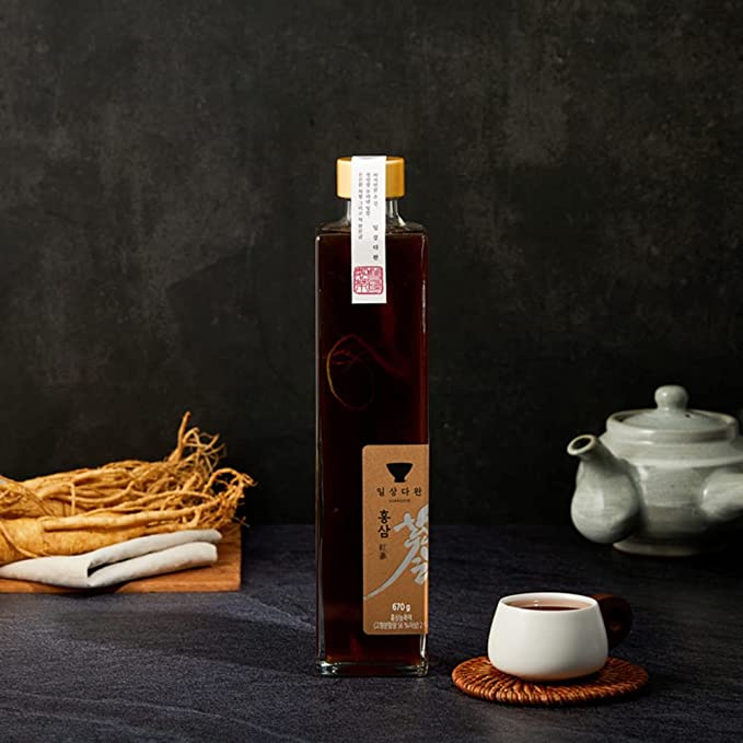 韓国紅参漬けに高麗人参一本をそのまま入れたプレミアム健康液状茶(670g)