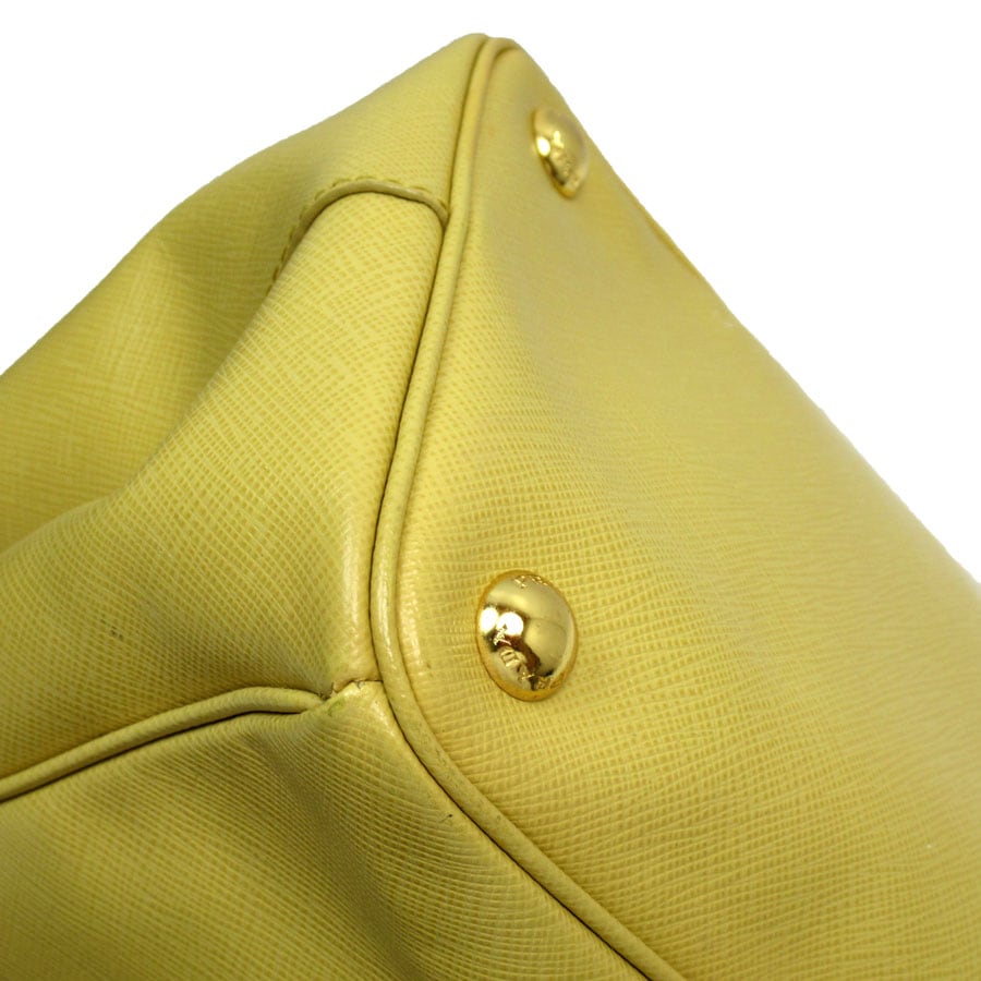 プラダ PRADA ハンドバッグ ショルダーバッグ レザー イエロー