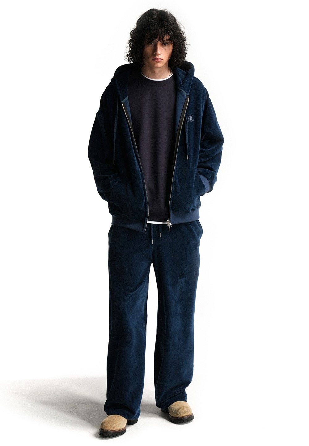 WOOALONG】 VELOUR CORDUROY HOOD ZIP-UP : 2COLORS