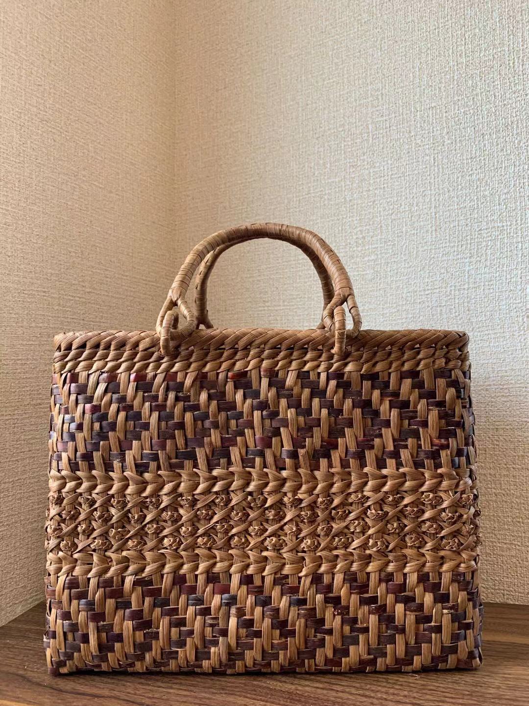 桜皮山葡萄 桜皮かごバッグ山葡萄かごバッグ 手作り かごバッグ 内布あり (約)幅31本体高さ25マチ13cm 桜皮山葡萄 桜皮かごバッグ山葡萄かごバッグ 手作り かごバッグ 内布あり (約)幅31本体高さ25マチ13cm