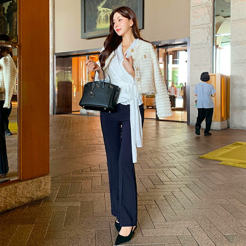 [メガ割りSALE]ワンボタンストレッチフレアスラックス