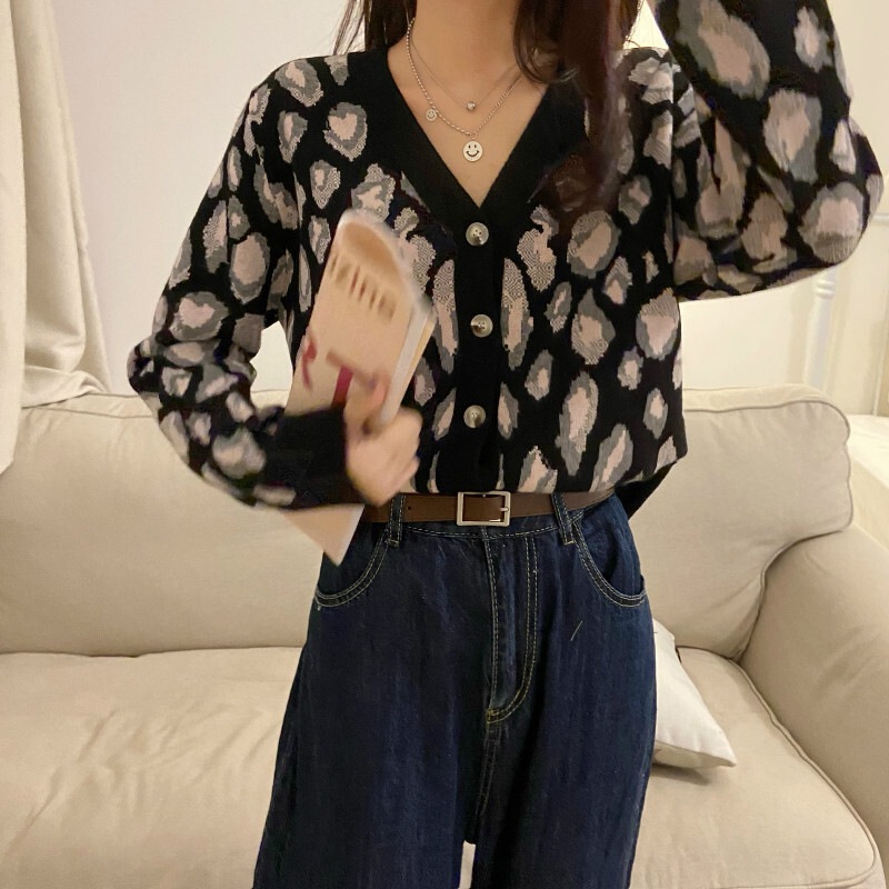 ヒョウ柄カーディガン ブラック ブラウン トップス ニットソー セーター スリム 細身 ストレート