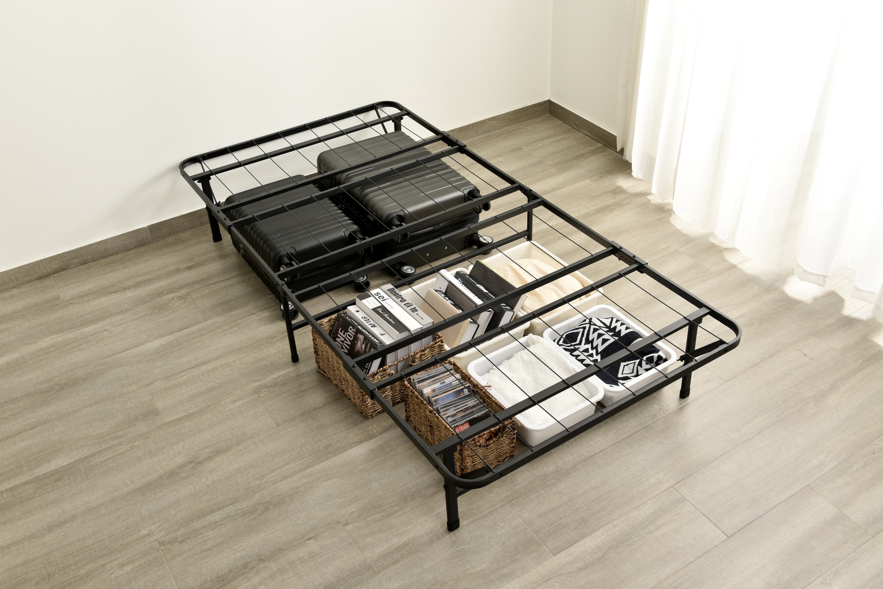 国内発送!パイプベッド 折りたたみベッド シングル 組立簡単 ベッド 下収納 シングルベッド 収納 ベッドフレーム コンパクト 耐荷重200kg 送料無料 ベッド 折畳ベッド 省スペース 一人暮らし 国内発送!パイプベッド 折りたたみベッド シングル 組立簡単 ベッド 下収納 シングルベッド 収納 ベッドフレーム コンパクト 耐荷重200kg 送料無料 ベッド 折畳ベッド 省スペース 一人暮らし