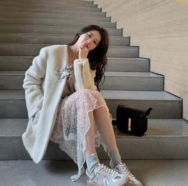 ロングスカート スパンコールスカート 春夏 ラグジュアリー レディライク お出かけ ロングスカート スパンコールスカート 春夏 ラグジュアリー レディライク お出かけ