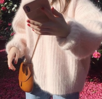 レディース トップス セーター プルオーバー 長袖 ラウンドネック もこもこ ふわふわかわいい 大人可愛い きれいめ シンプル カジュアル 上品 おしゃれ かっこいい レトロ こなれ感 個性的