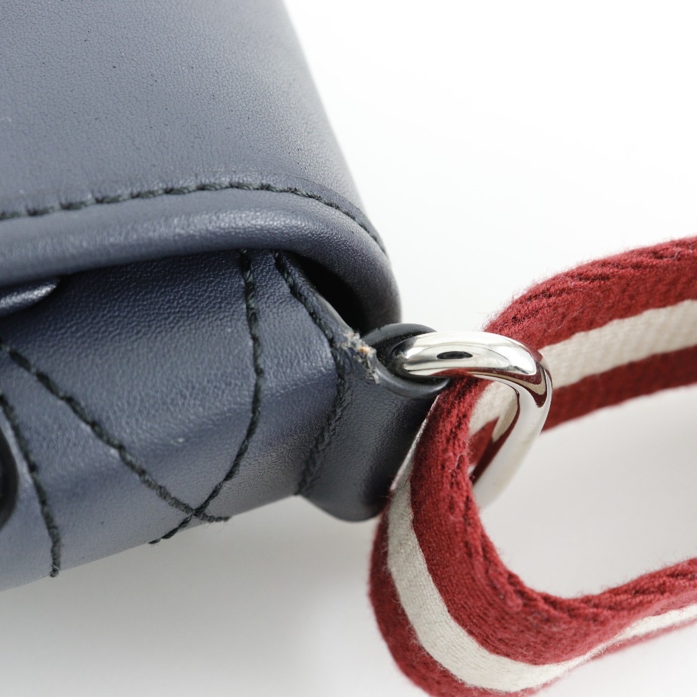 トレインスポッティング ショルダーバッグ カーフ 紺 メンズ 中古品 トレインスポッティング ショルダーバッグ カーフ 紺 メンズ 中古品