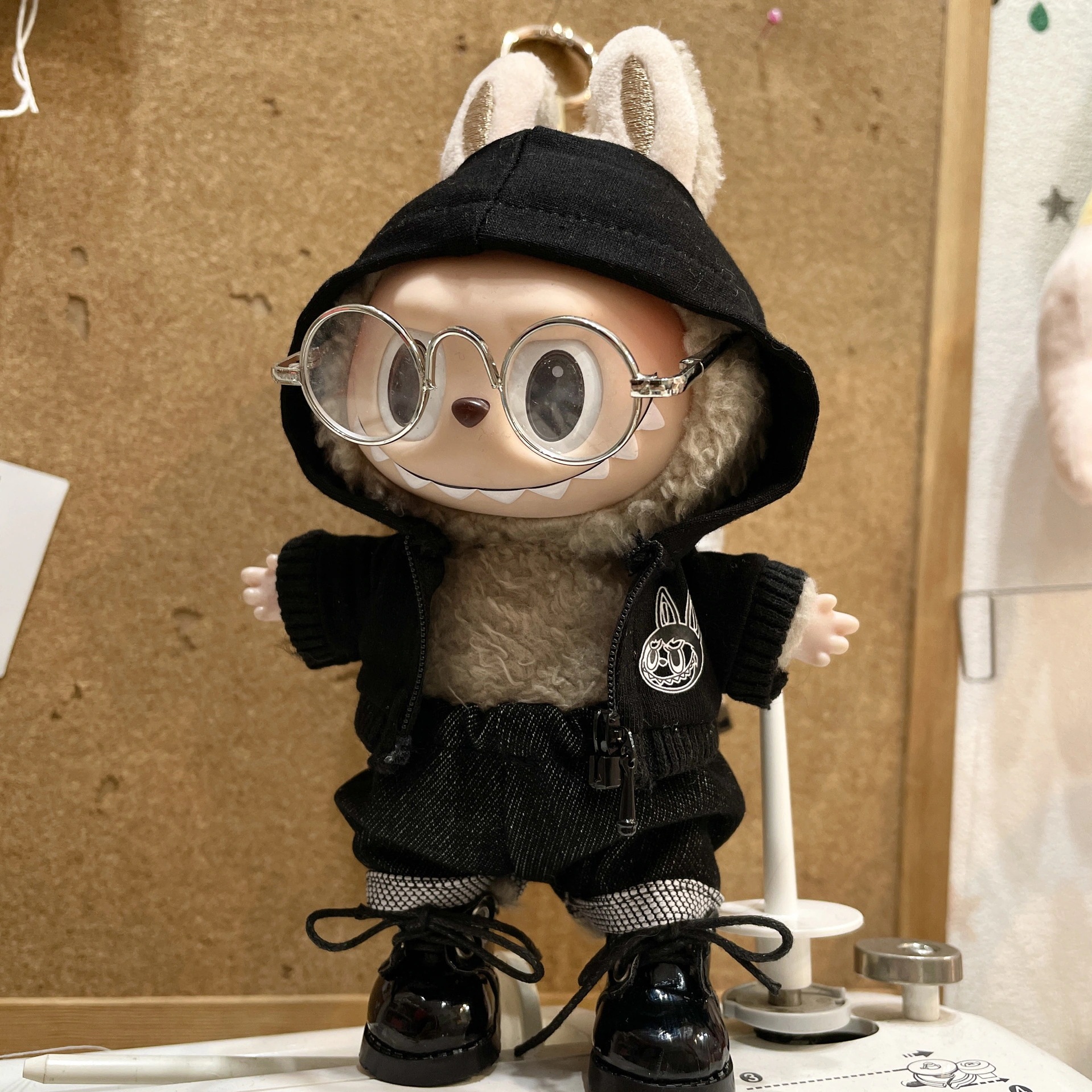 ラブブ服 17cm ハートビートマカロンビニールフェイスラブブ野球スーツドレスアップ