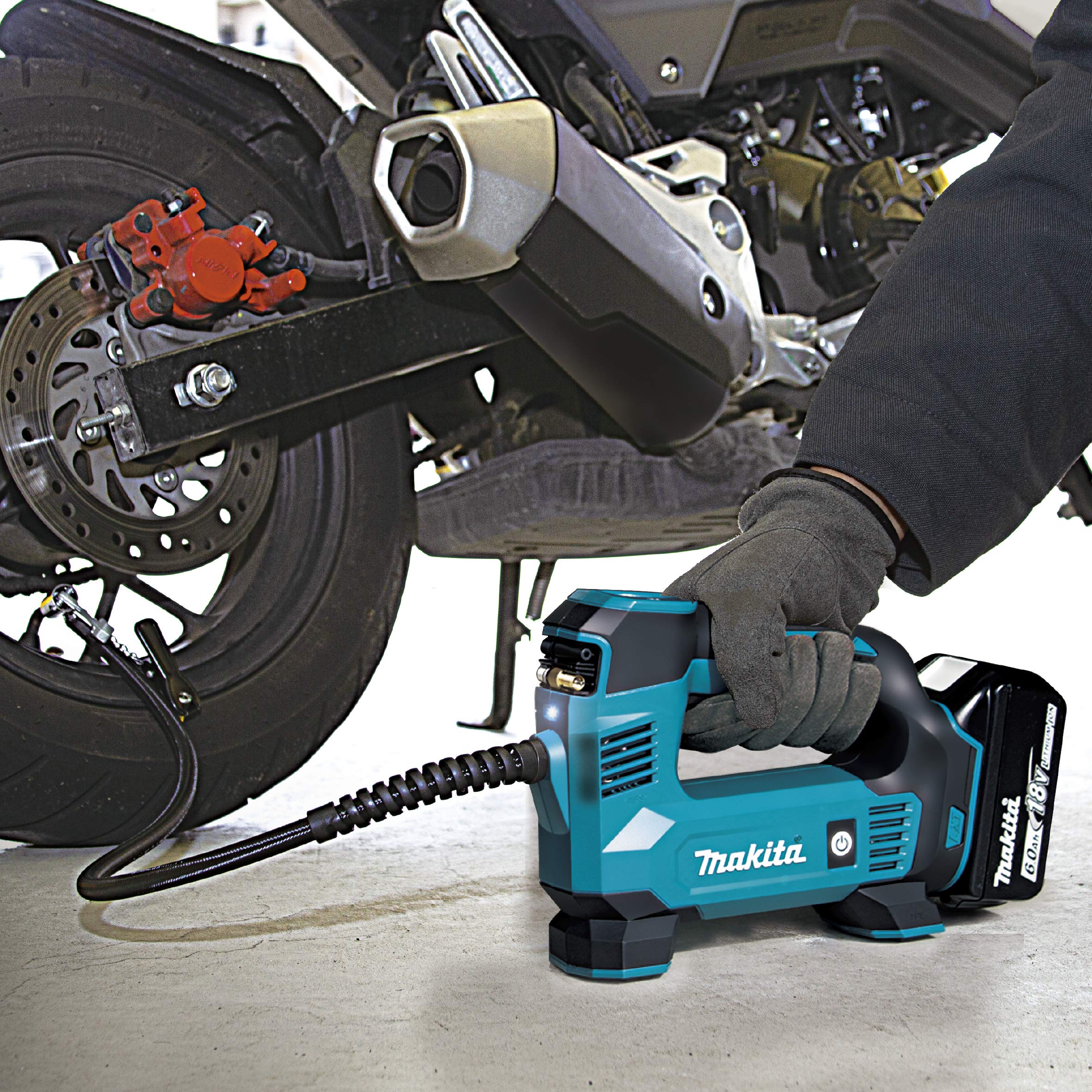 マキタ(Makita) 充電式空気入れ18V 米英仏バルブ&ボール浮き輪バルブ付 バッテリ充電器別売 MP180DZ ブルー